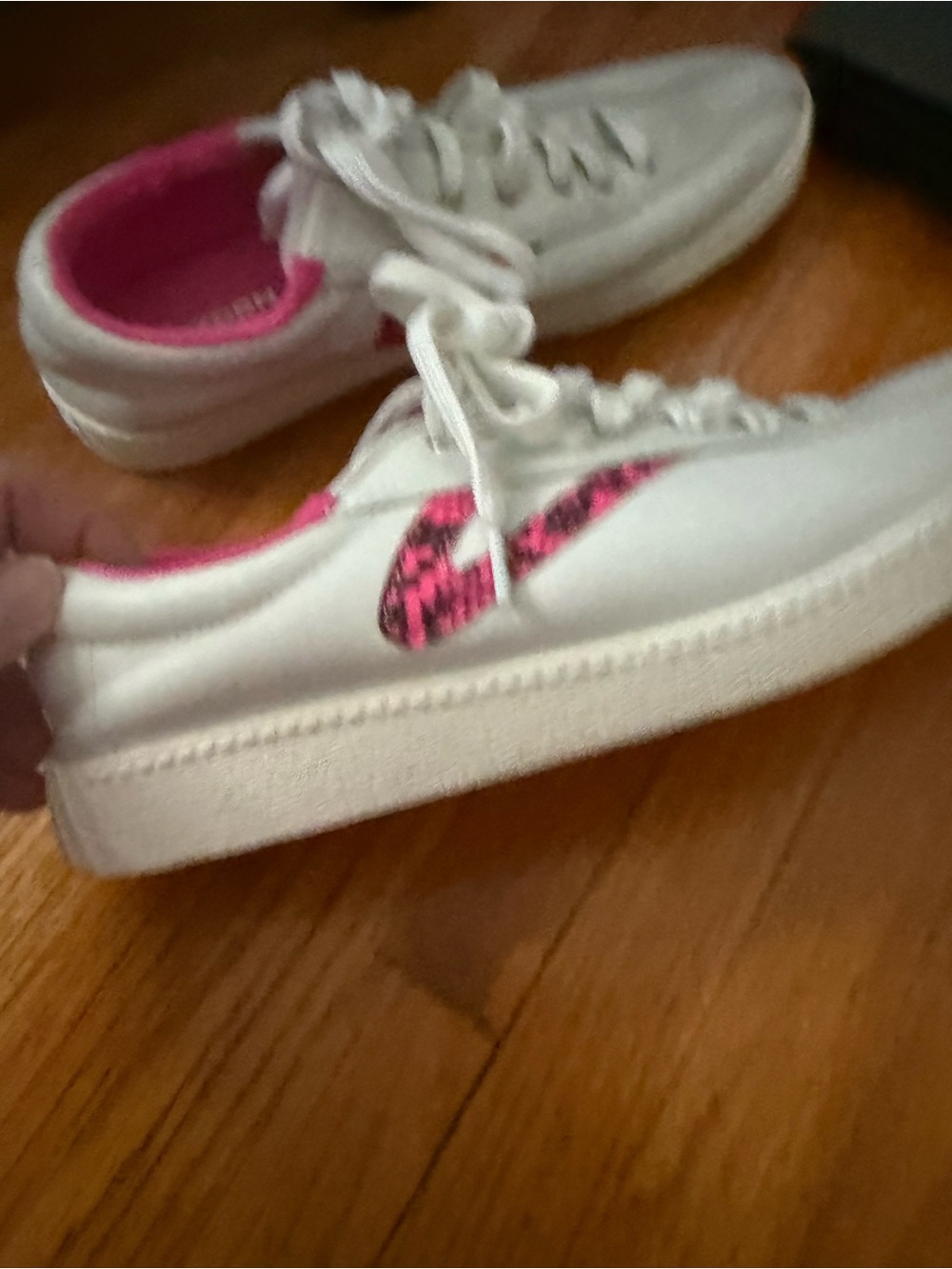 Tretorns White Sneakers with pink leopard accents